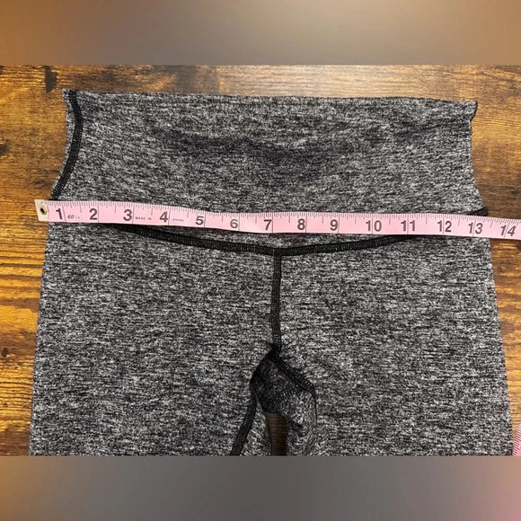 Lululemon Wunder Under Low Rise Tight Size 4 - Picture 5 of 11